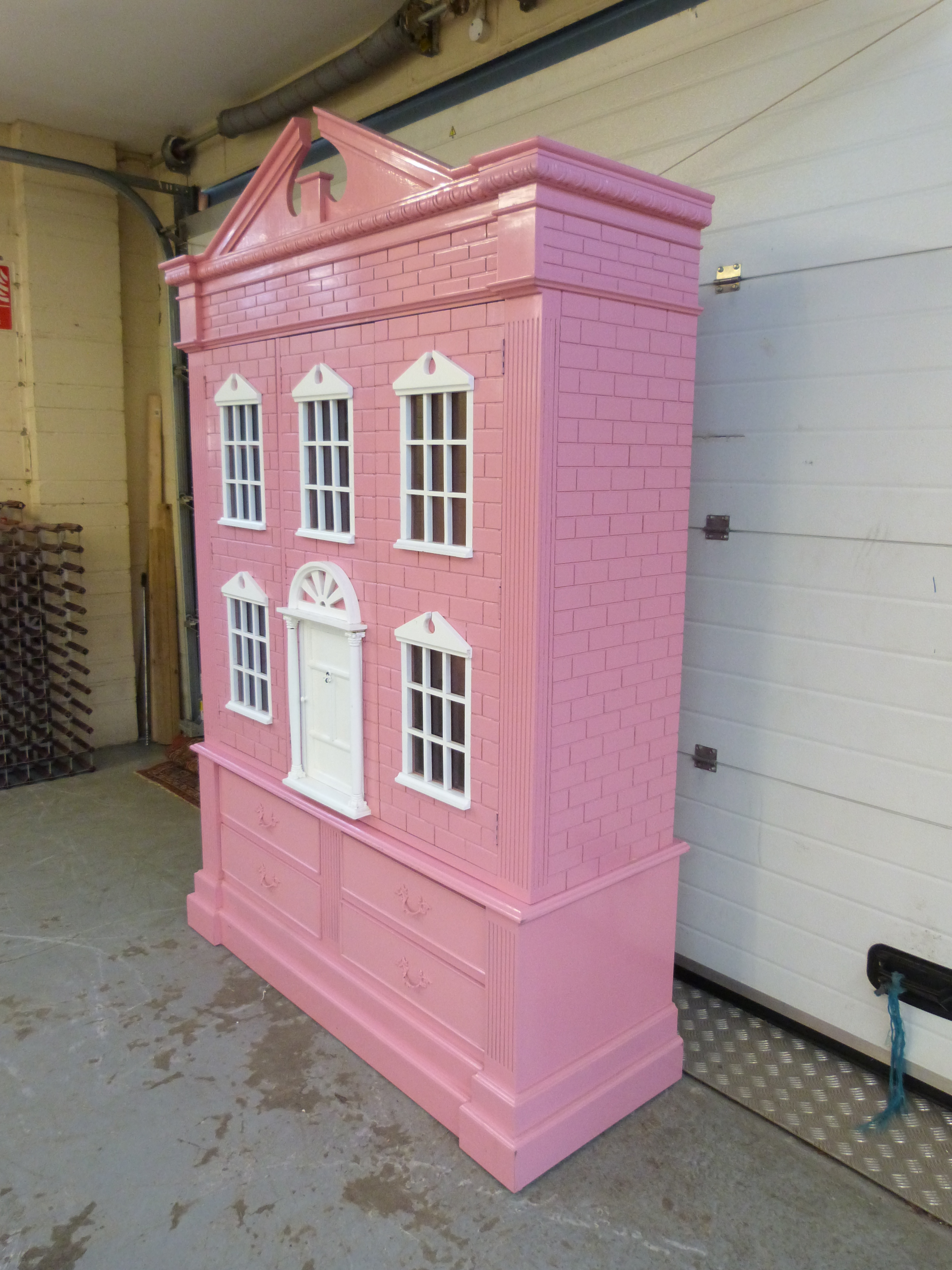 A pink painted child's wardrobe in the form of a doll's house, - Image 2 of 2