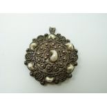 A Mexican Taxco silver brooch or pendant with filigree decoration set with blister pearls, 4.5 x 4.