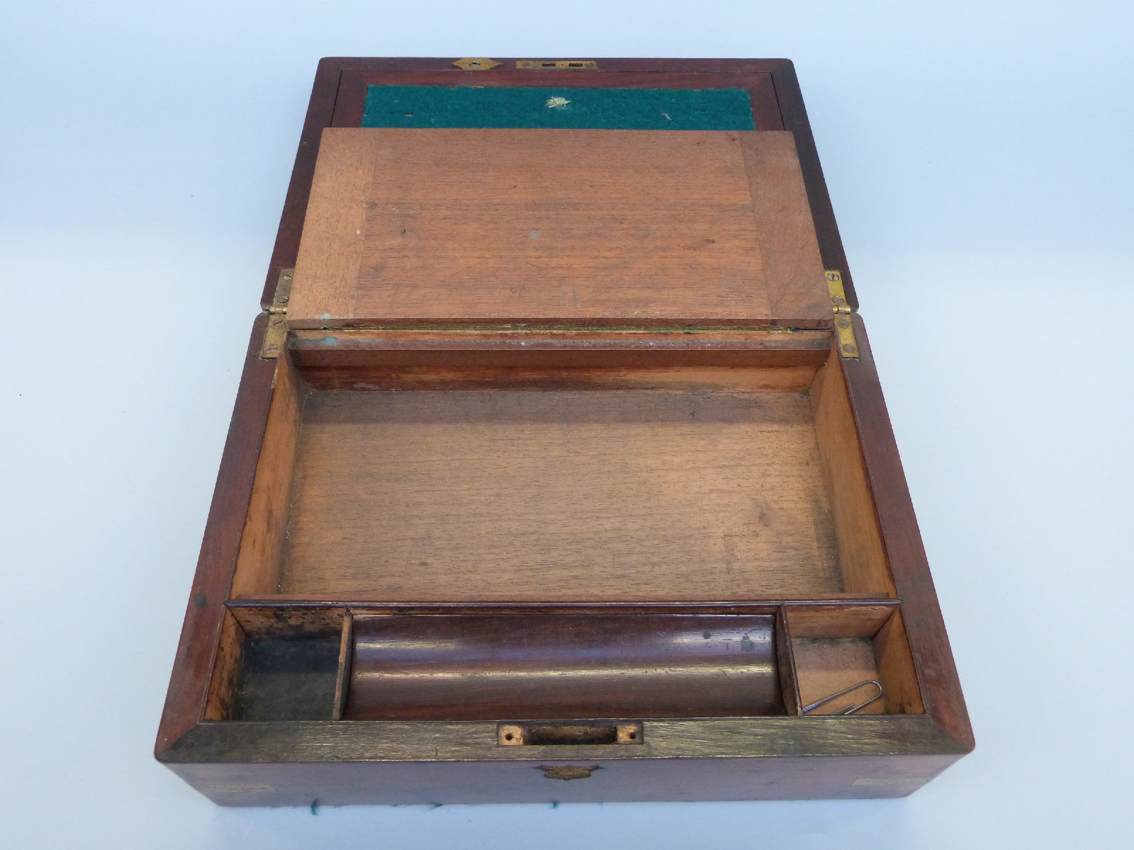 A 19thC brass inlaid rosewood writing slope with inset baize writing surface, - Image 3 of 4