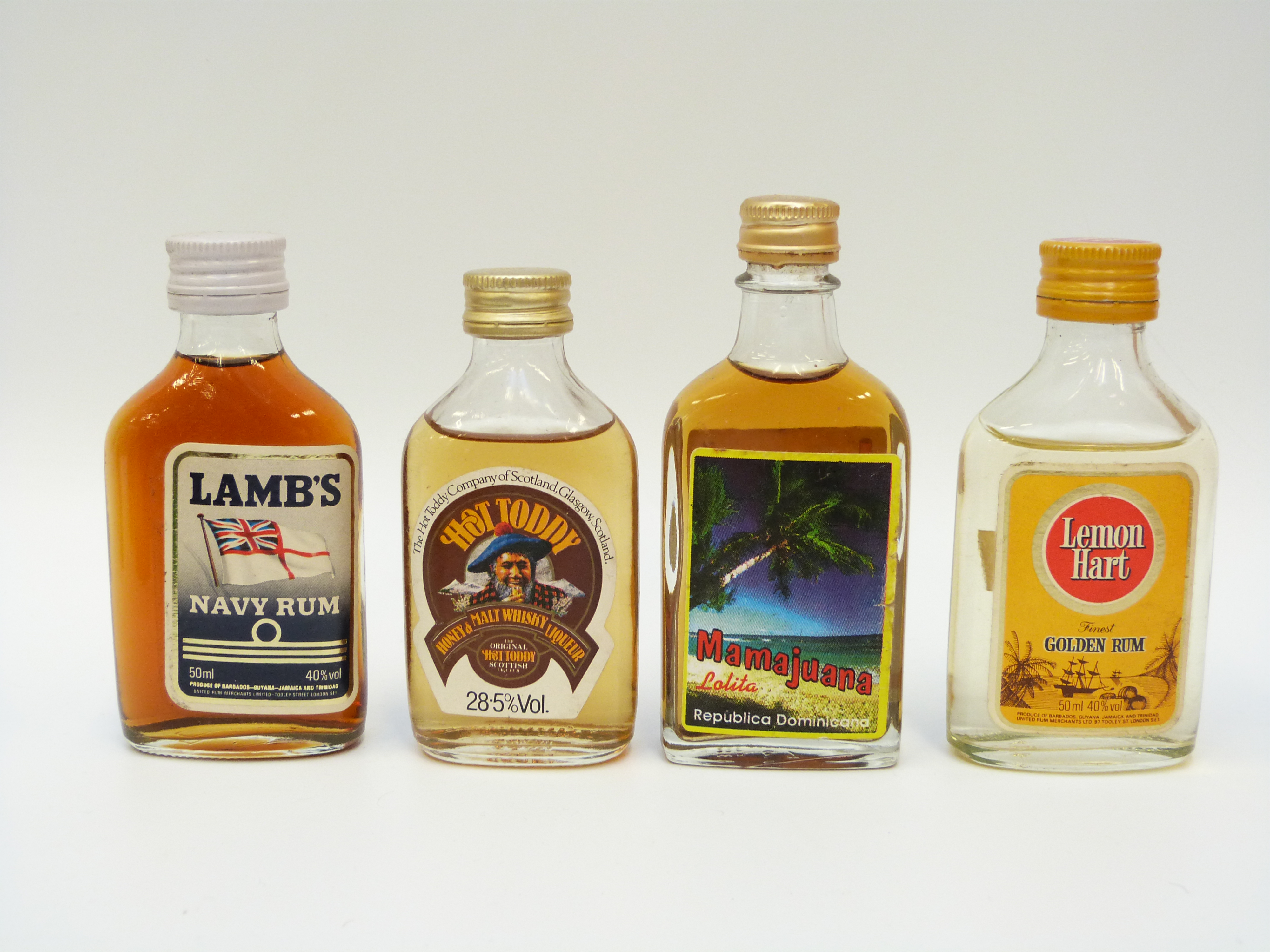 Approximately 20 novelty alcohol miniatures including Archers Peach County Schnapps, Remerara rum, - Image 8 of 11