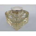 A large Walker & Hall Edward VII silver mounted cut glass inkwell, Sheffield 1903,