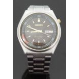 Seiko Bell-Matic stainless steel gentleman's wristwatch with alarm function, day and date aperture,