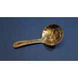 A George III silver tea caddy spoon, by Robert Rutland, London 1809, 8.8cm.