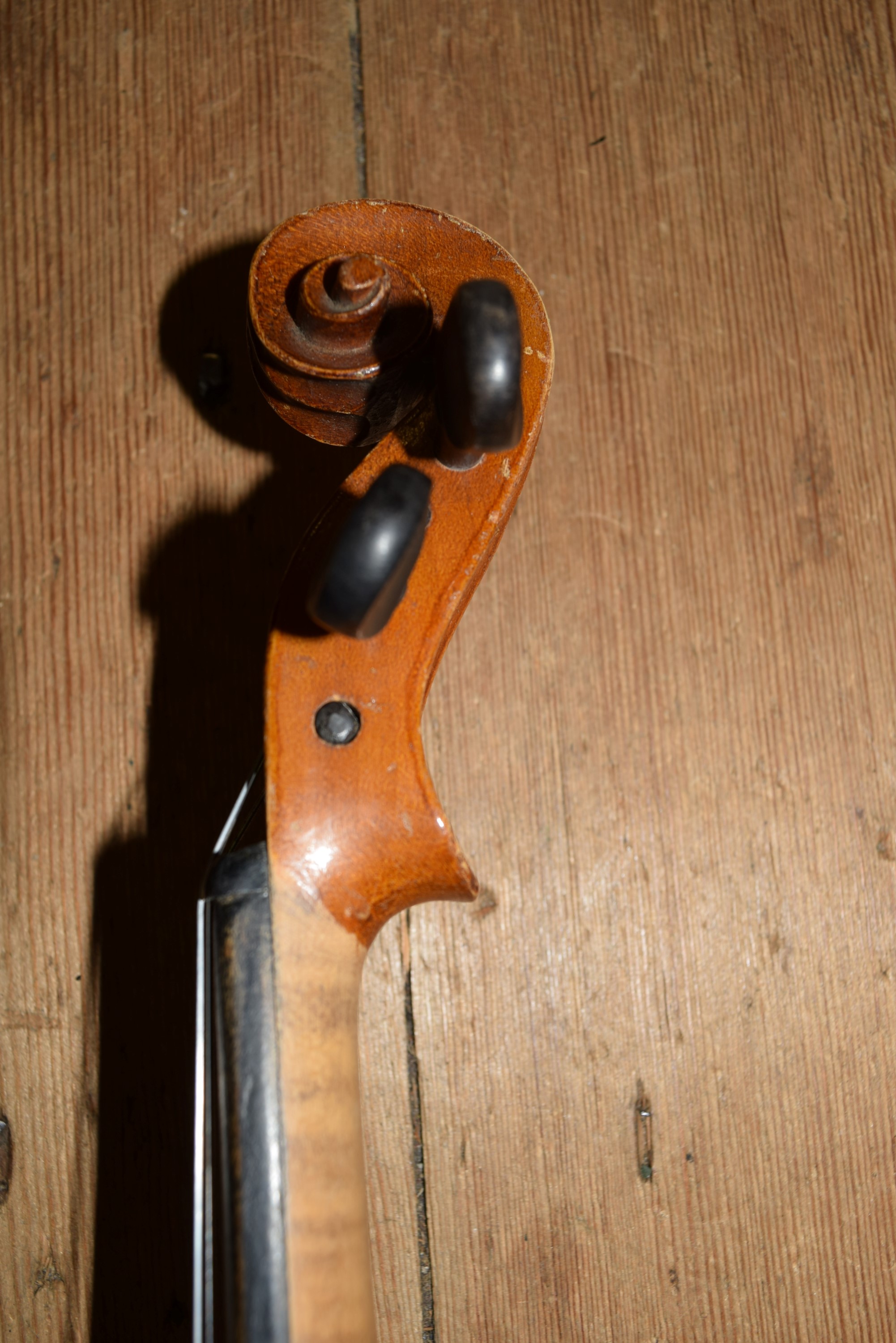 A small Continental violin, with 11 inch back, in case. - Image 4 of 4