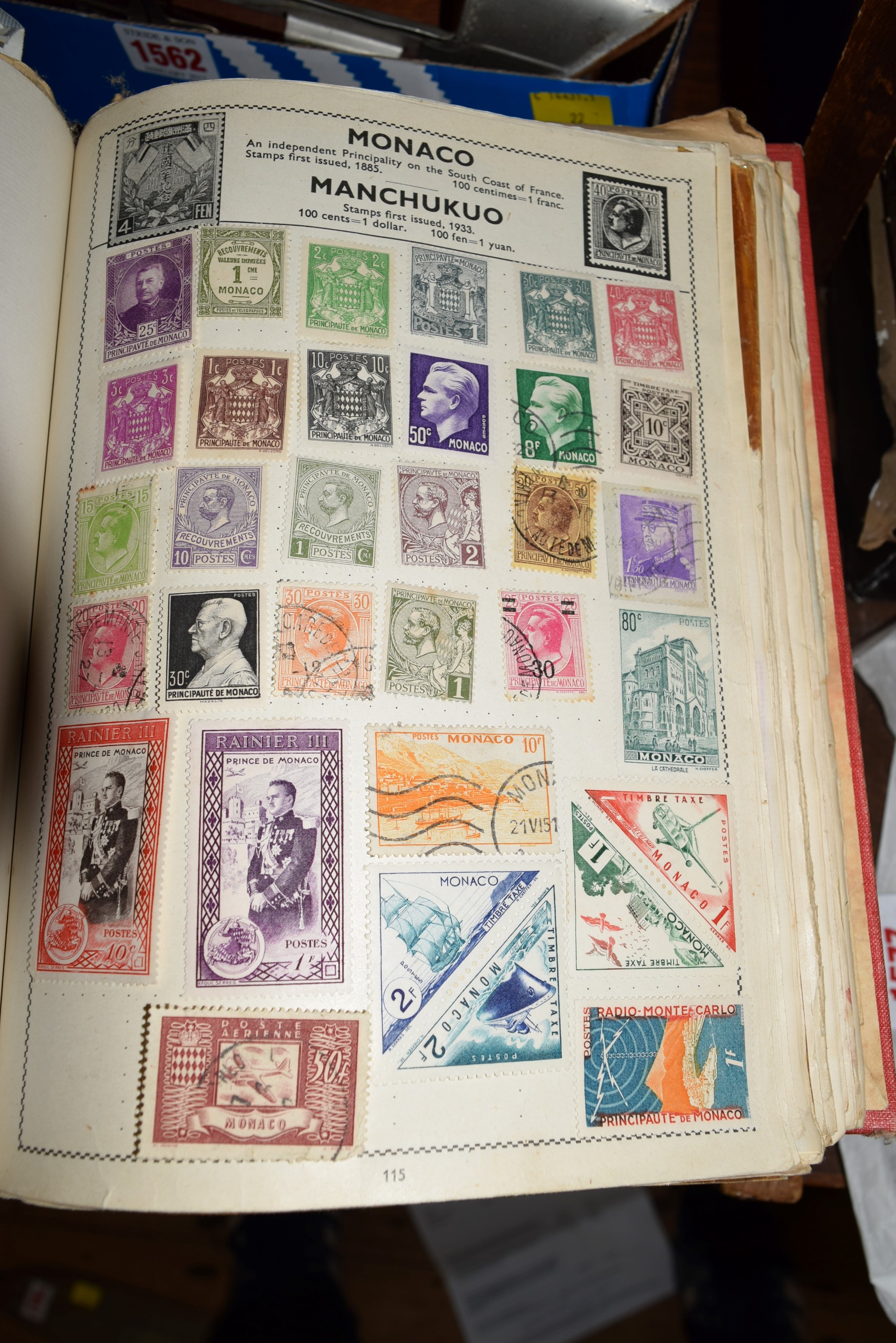 Stamps: a small collection of albums and loose. - Image 2 of 3