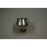 A silver circular sugar bowl, by Mappin & Webb, Birmingham 1915, of bulbous form, 6.5cm, 118g.