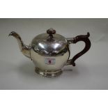 A silver bullet shaped teapot, by John Henry Rawlings, London 1915,