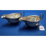 A pair of silver sauce boats, by Synyer & Bedoes, Birmingham 1927, 177g.