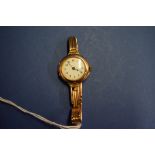 A vintage Mars 9ct gold ladies wristwatch.