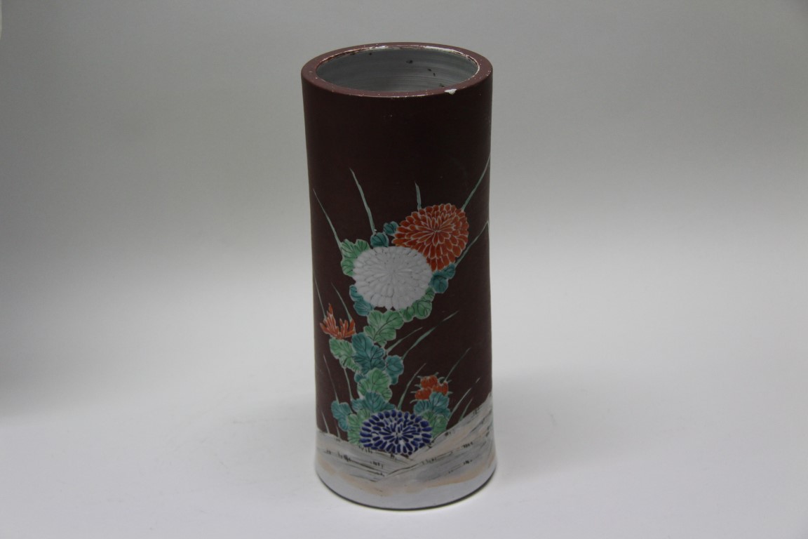 A Japanese Imari porcelain sleeve vase, 31cm high. - Image 3 of 3