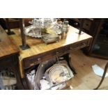 A 19th century mahogany sofa table, 95.5cm wide.