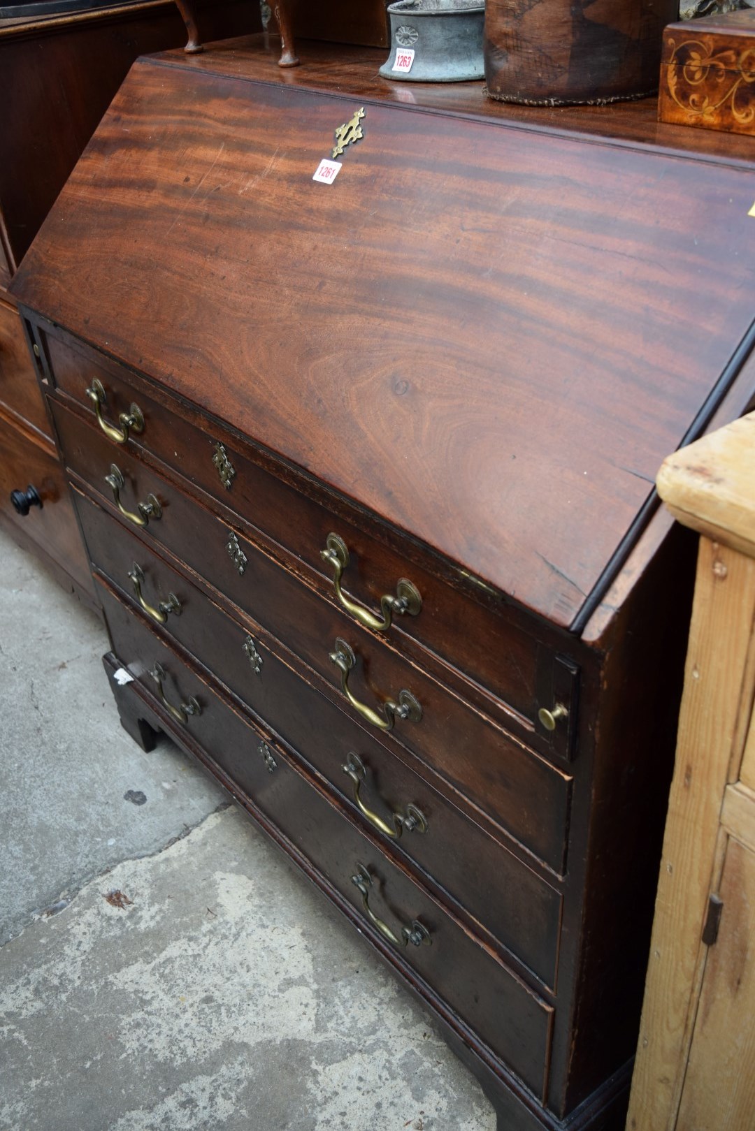 A George III mahogany bureau, 102cm wide. Condition Report: Condition O.K only. - Image 2 of 12