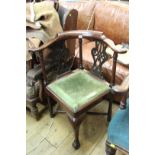 An 18th century mahogany corner chair. Condition Report: Joints pretty sturdy.