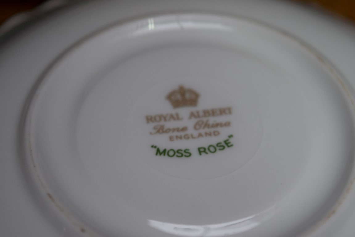A Spode 'Royal Jasmin' part breakfast set; together with other teawares. - Image 19 of 24