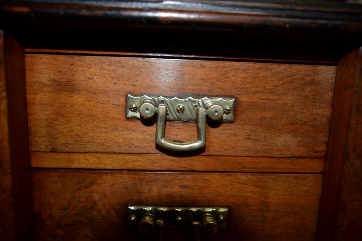 A Victorian walnut small three drawer Wellington type chest, 29cm wide, on later stand. - Image 15 of 16