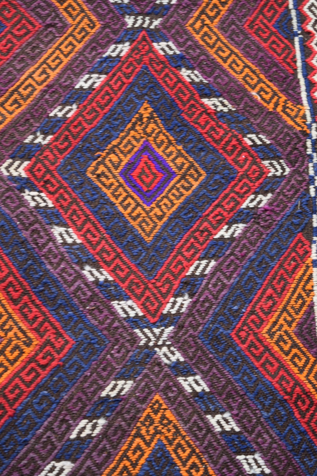 A narrow Baluch flatweave runner, 234 x 63cm. - Image 6 of 16