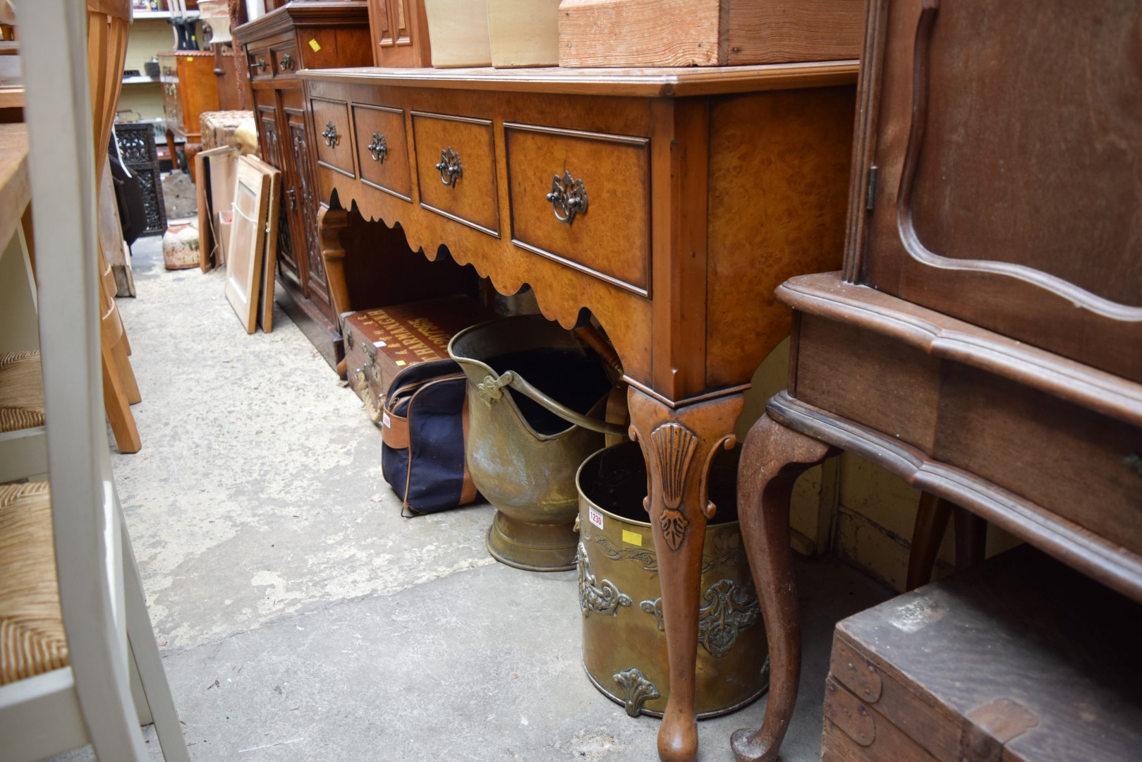 A reproduction walnut dresser base, 168cm wide. - Image 6 of 9