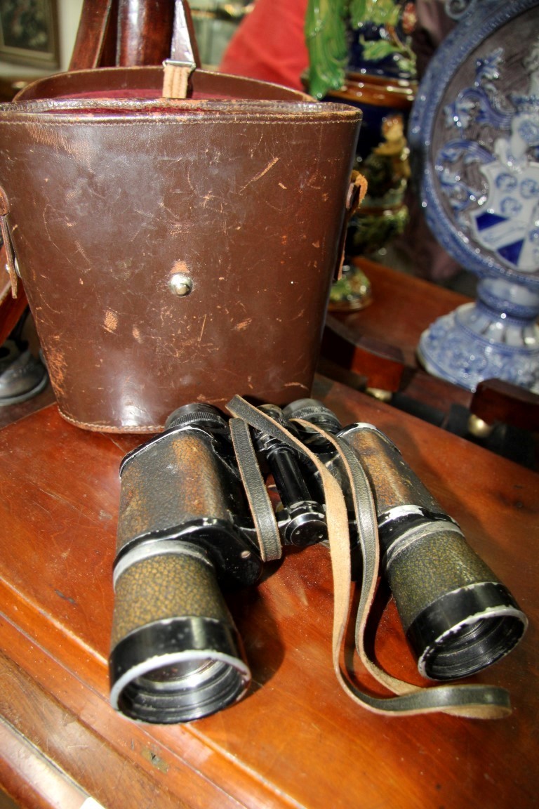 A lacquered brass and leather three drawer telescope, with broad arrow stamp, - Image 7 of 18