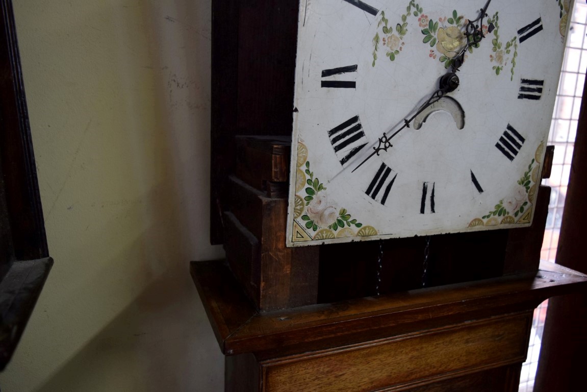 An early 19th century oak and mahogany crossbanded 30 hour longcase clock, - Image 50 of 75