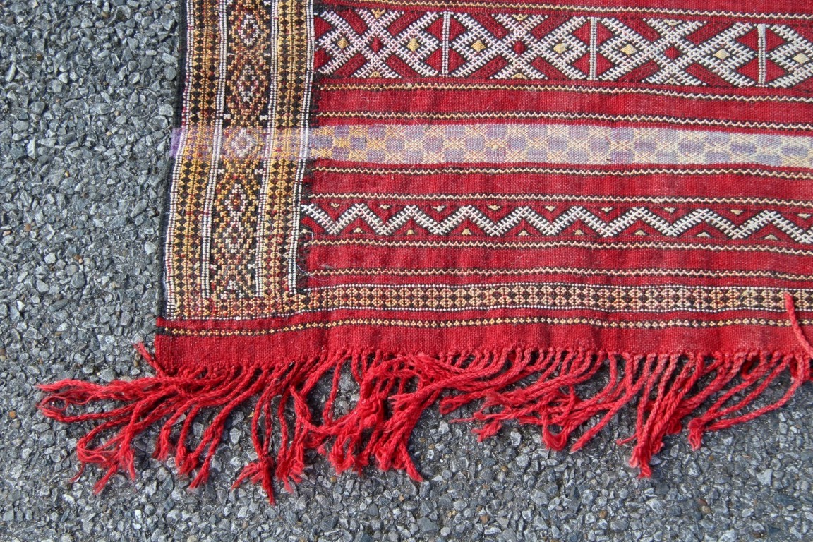 A Moroccan flatweave runner; together with a Baluchi flatweave tribal bag, 165 x 77cm. - Image 8 of 16