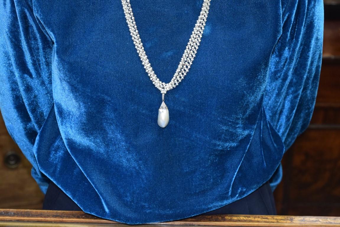 A large Baroque pearl in a mine cut diamond set mount on an associated four strand freshwater pearl - Image 9 of 19