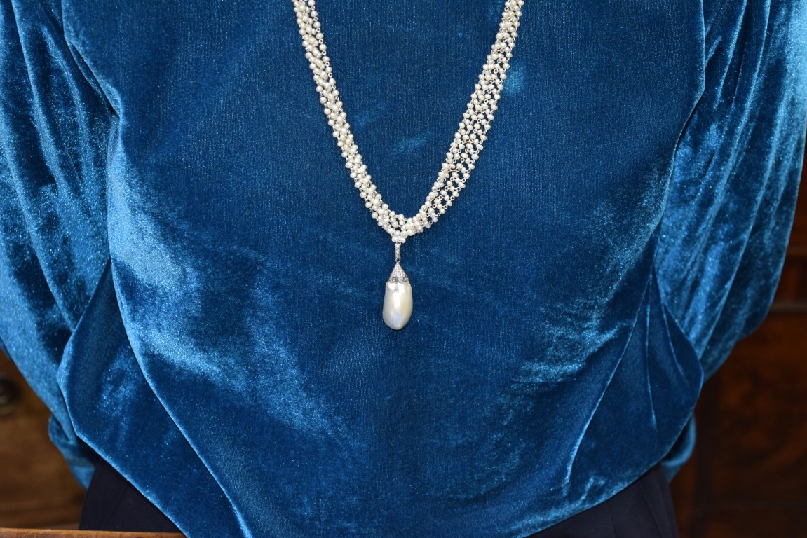 A large Baroque pearl in a mine cut diamond set mount on an associated four strand freshwater pearl - Image 10 of 19