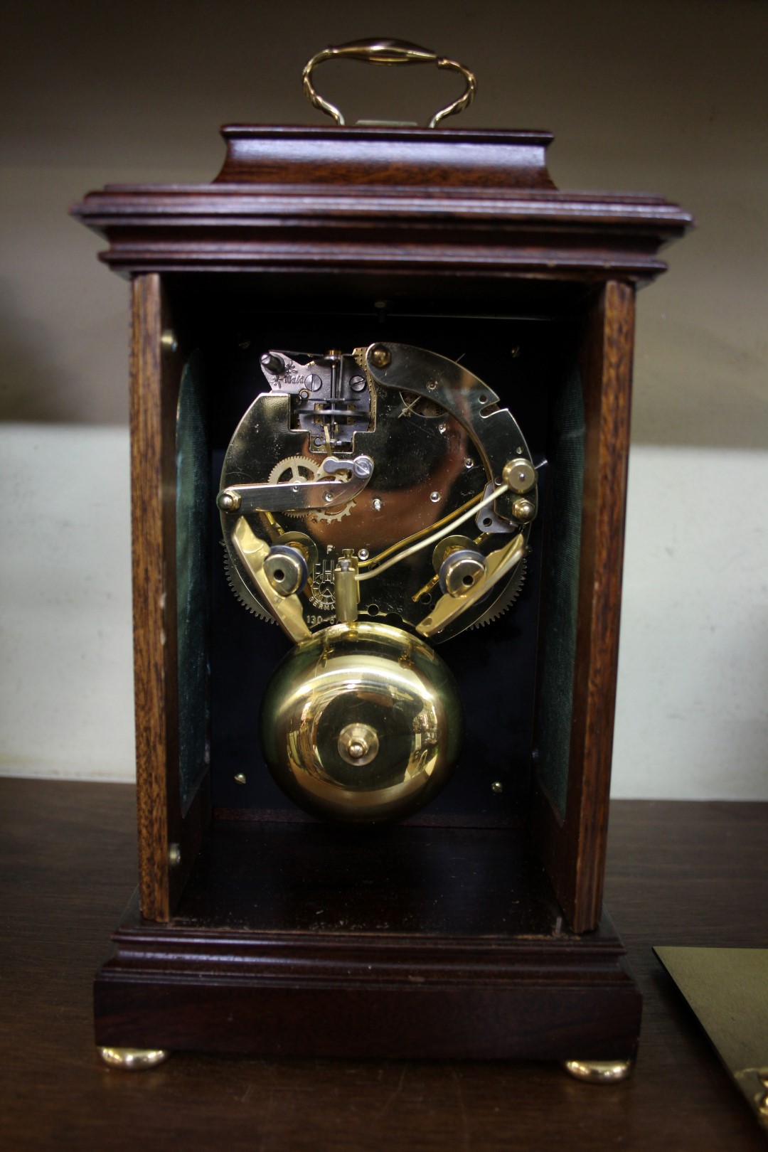 A good reproduction mahogany mantel clock, the circular enamel dial inscribed 'Knight Gibbins, - Image 5 of 7