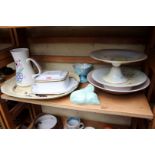 A mixed lot of ceramics,