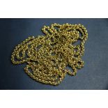 A 585 link chain necklace, 122cm, 53.3g.