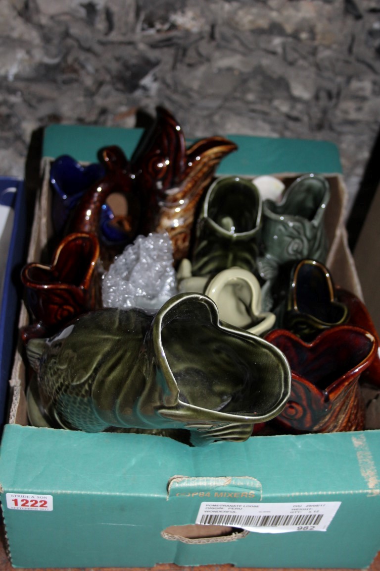 A collection of pottery fish vases. - Image 2 of 2