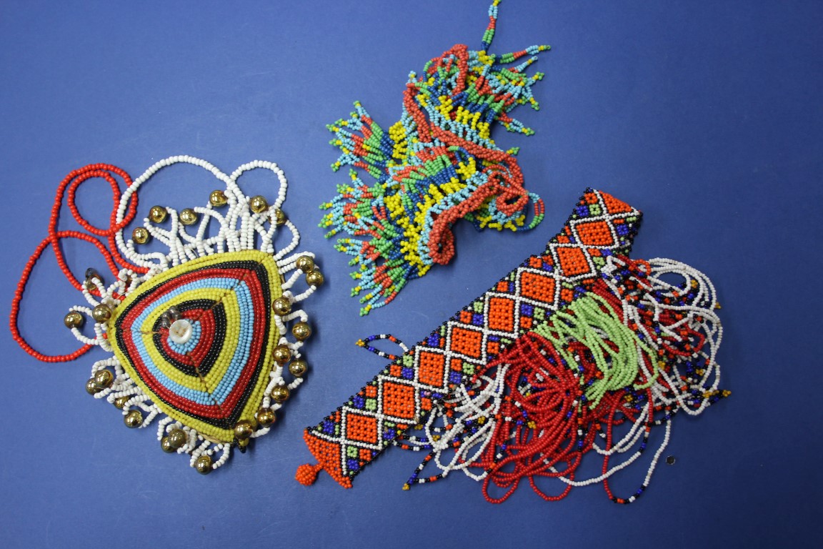 Two South American decorative bead work necklaces; together with another similar item. - Image 3 of 6