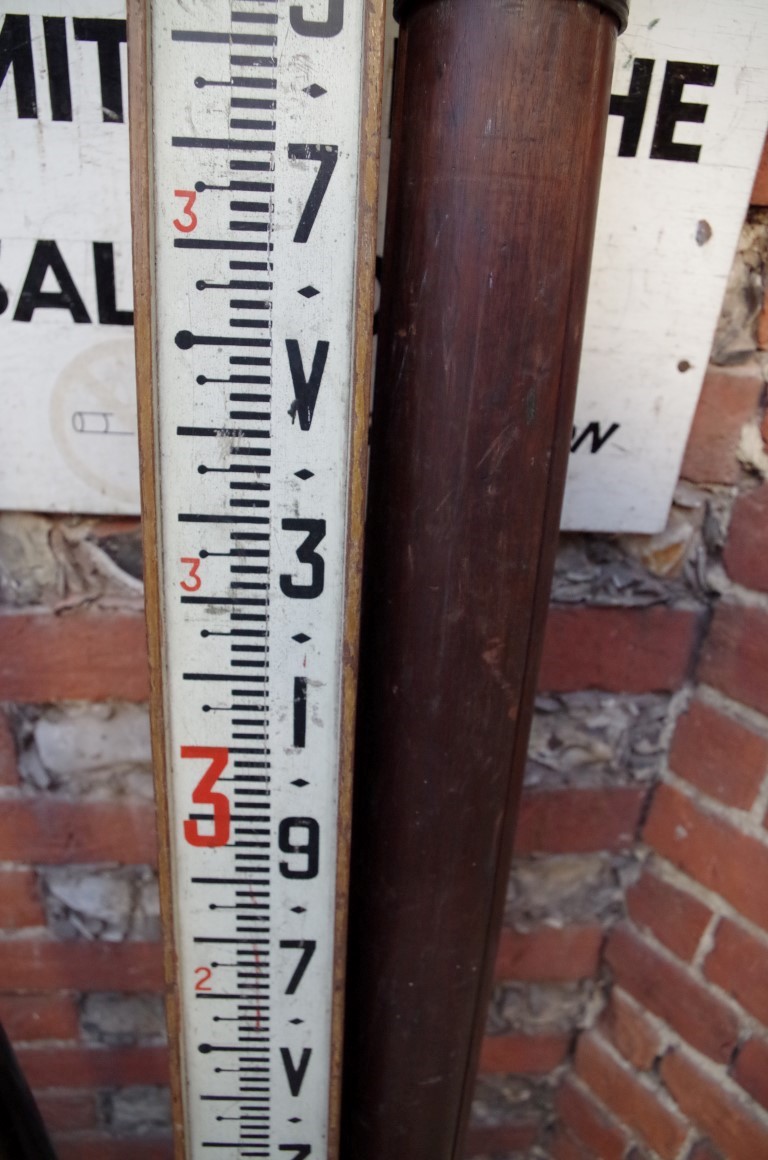 A Stanley surveyor's level, inscribed '7436, Gt Turnstile Holborn, London', - Image 5 of 6