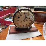 Mantle clock