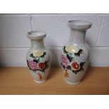 2 vases