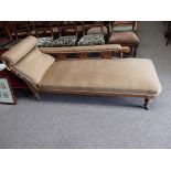 Chaise longue