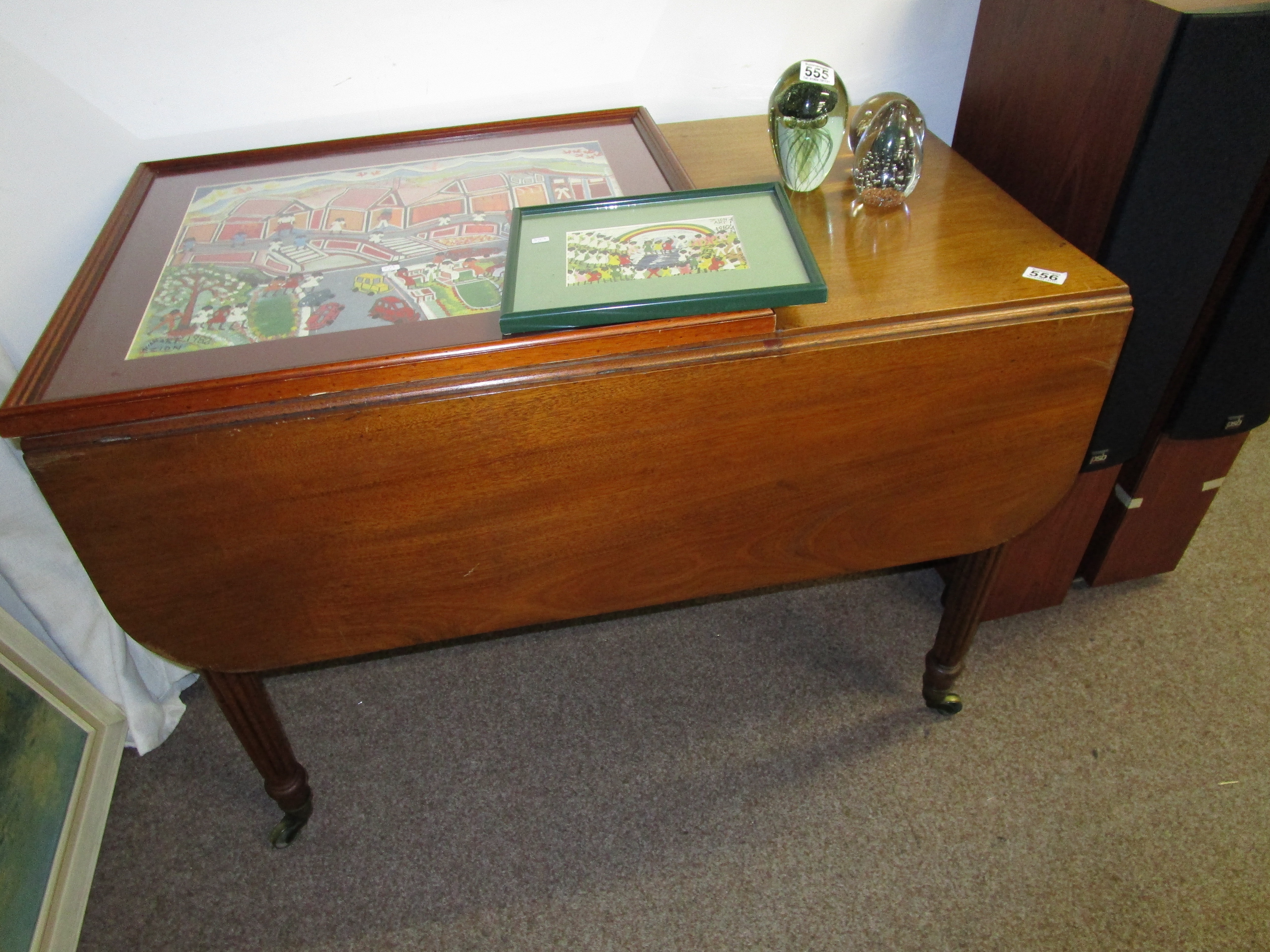 Antique mahogany Pembroke table