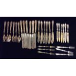 A COLLECTION OF LATE 19TH/EARLY 20TH CENTURY GERMAN SILVER FLATWARE To include six fish knives and