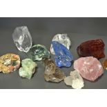 A 20TH CENTURY COLLECTION OF ELEVEN CRYSTALS AND MINERAL SPECIMENS. (largest measures l 11.5cm)