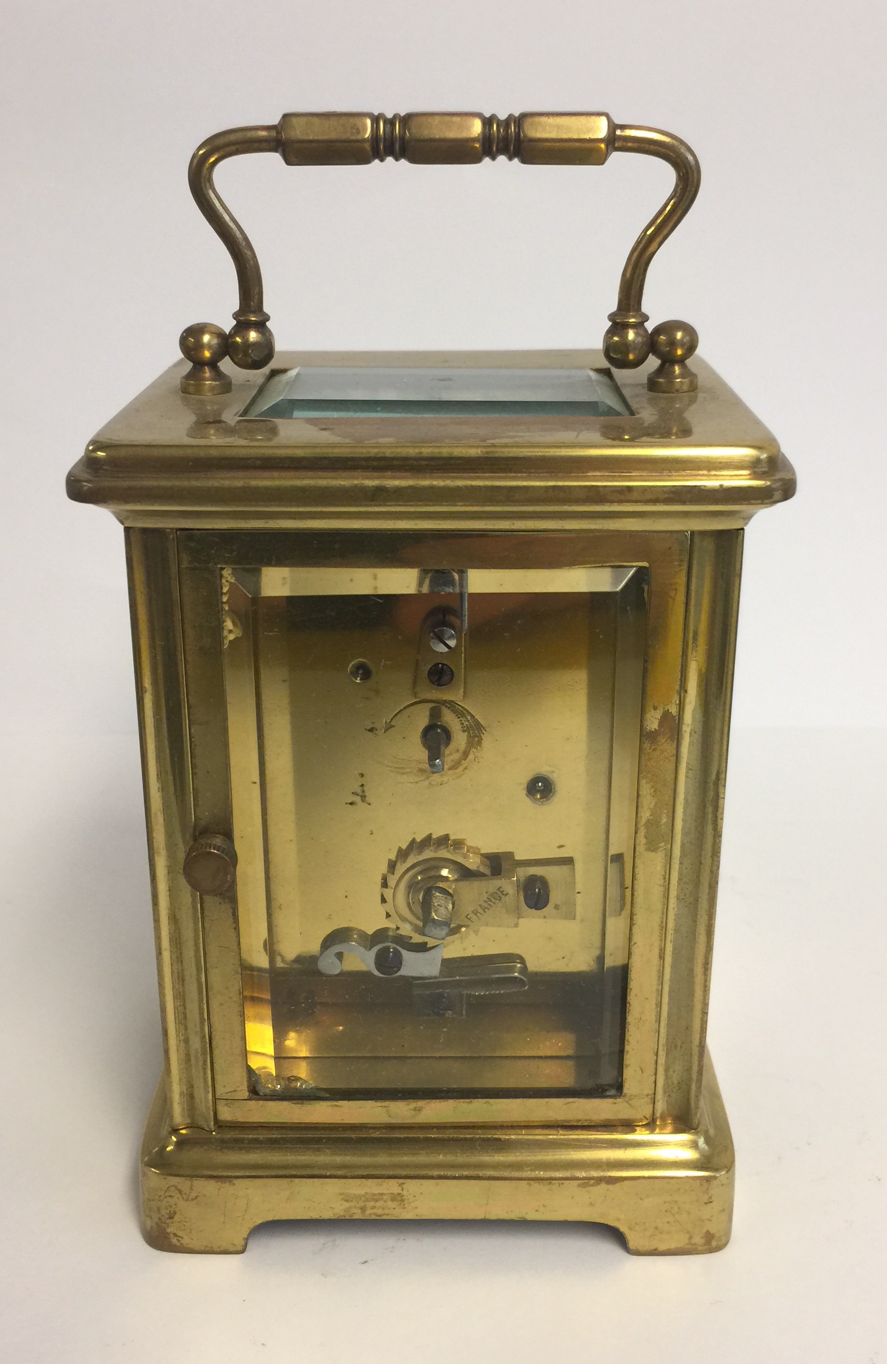 AN EARLY 20TH CENTURY BRASS CASED CARRIAGE CLOCK. (11cm x 8cm x 6cm) - Image 3 of 5