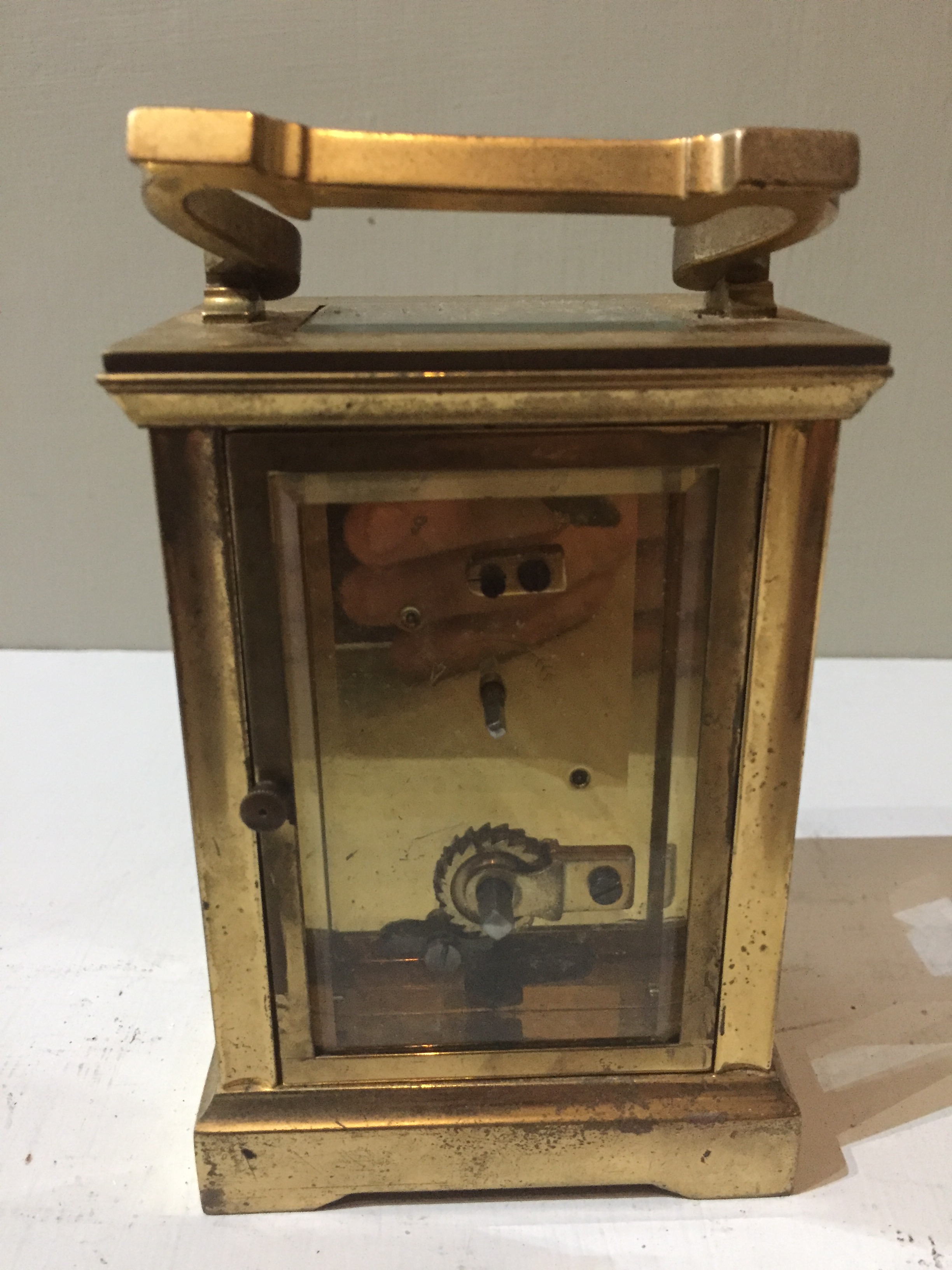 A LATE 19TH/20TH CENTURY BRASS CASED CARRIAGE CLOCK. (11.5cm x 6cm x 8cm) - Image 2 of 3