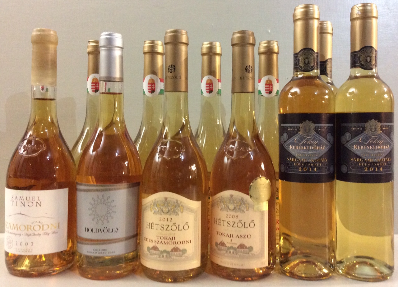 TOKAJI, TWELVE BOTTLES OF HUNGARIAN WINE Five bottles of Szamordni, three bottles of Kereskedohaz,