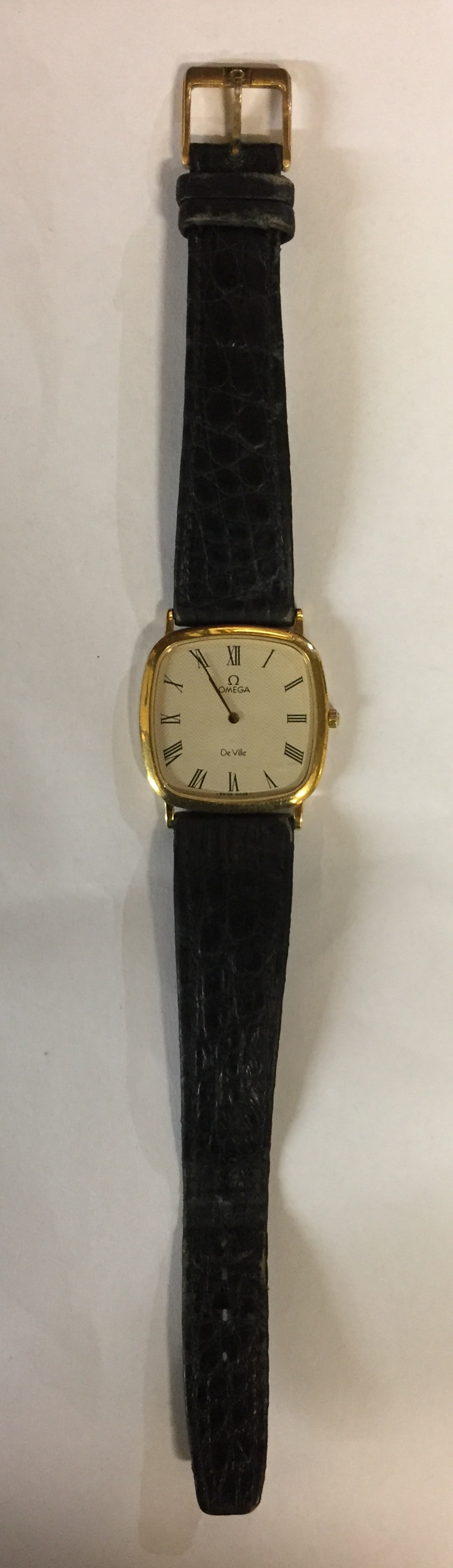 OMEGA, DEVILLE, A VINTAGE GOLD PLATED GENT'S SLIMLINE WRISTWATCH The square case with cream tone - Image 2 of 4