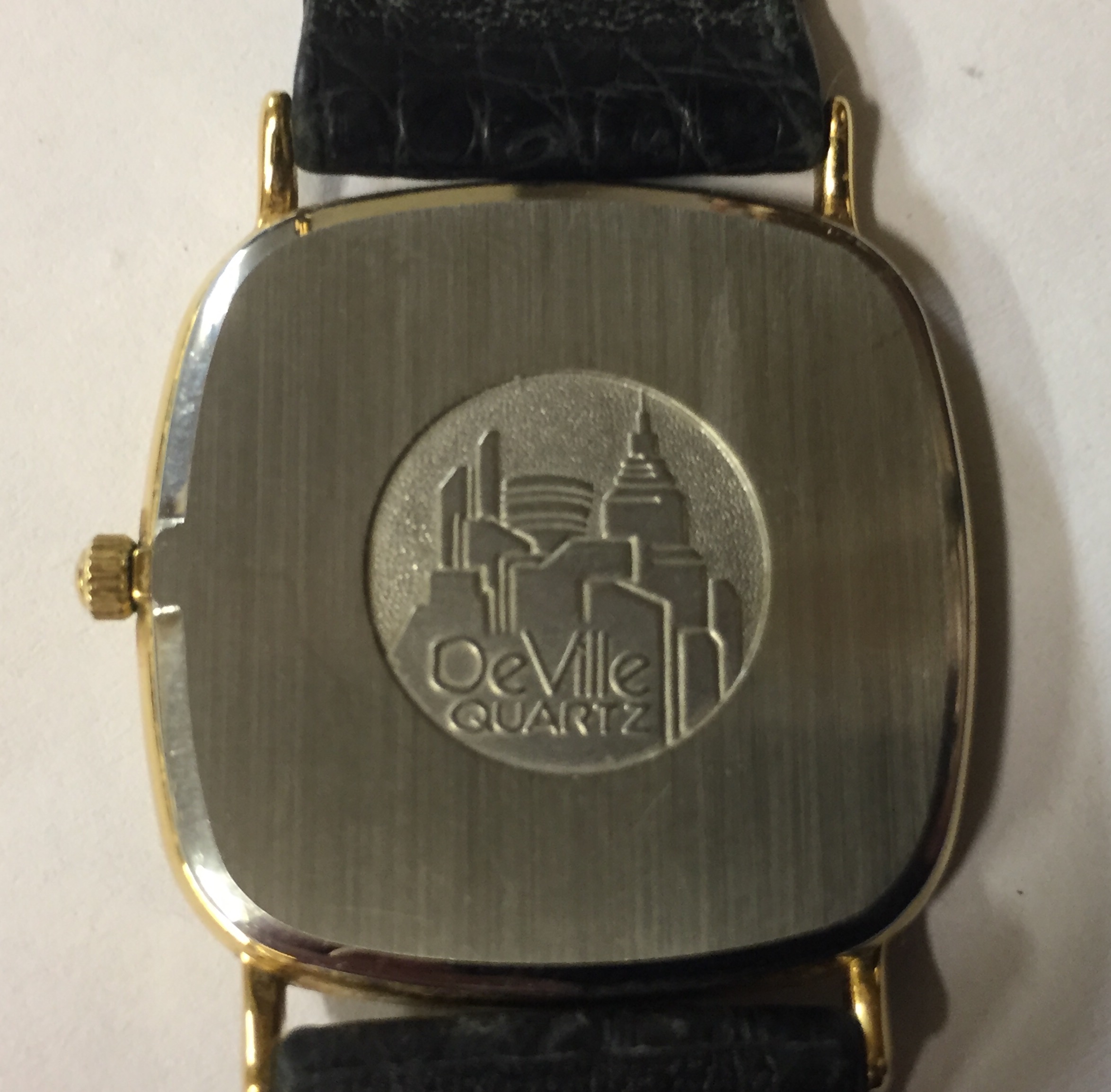 OMEGA, DEVILLE, A VINTAGE GOLD PLATED GENT'S SLIMLINE WRISTWATCH The square case with cream tone - Image 4 of 4