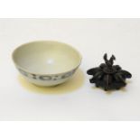 A 'Tek Sing' cargo bowl, together with a cast bronze spice holder