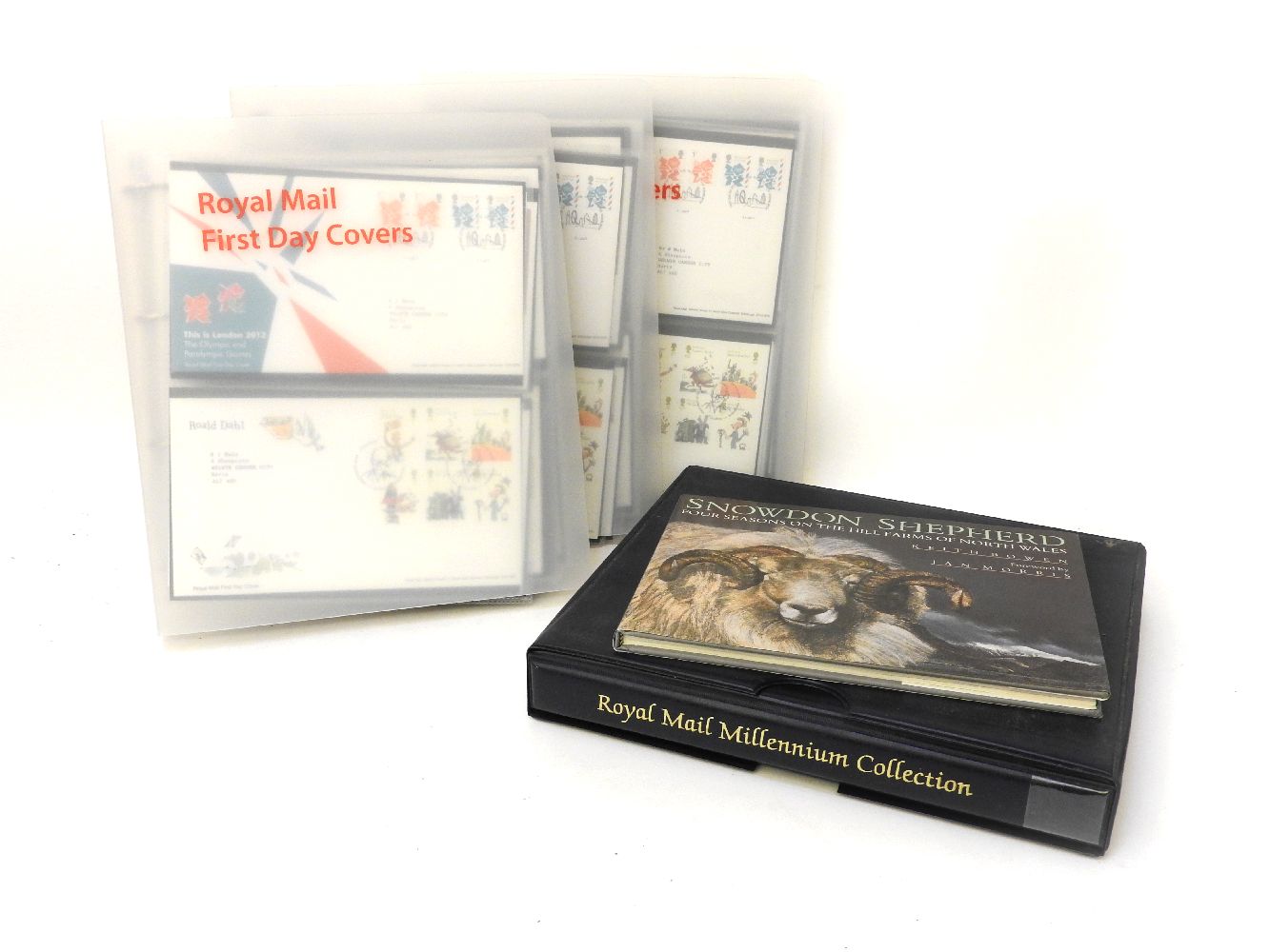 A quantity of mint presentation pack stamps and albums of first day covers, and collectors mint - Image 7 of 11