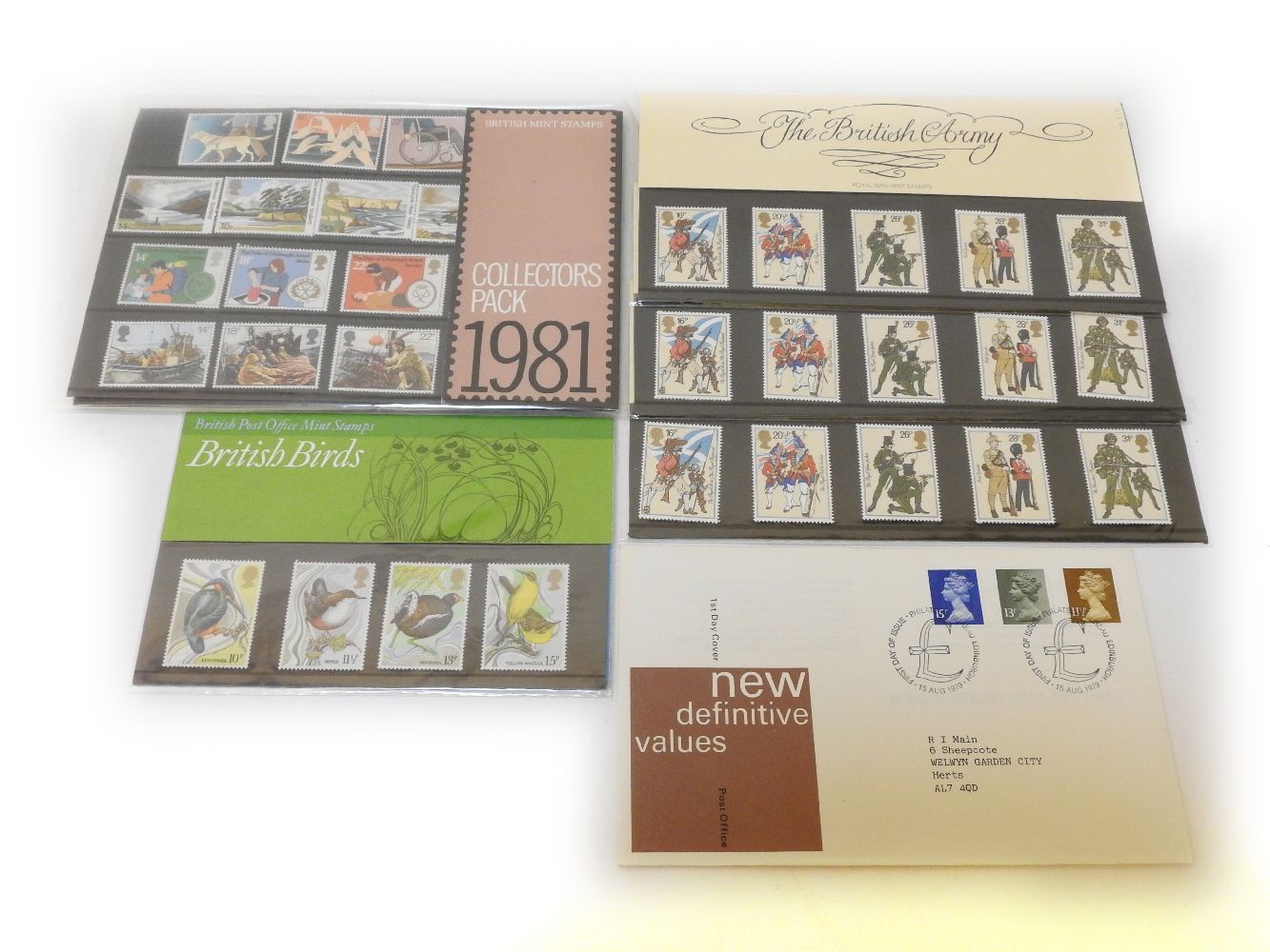 A quantity of mint presentation pack stamps and albums of first day covers, and collectors mint