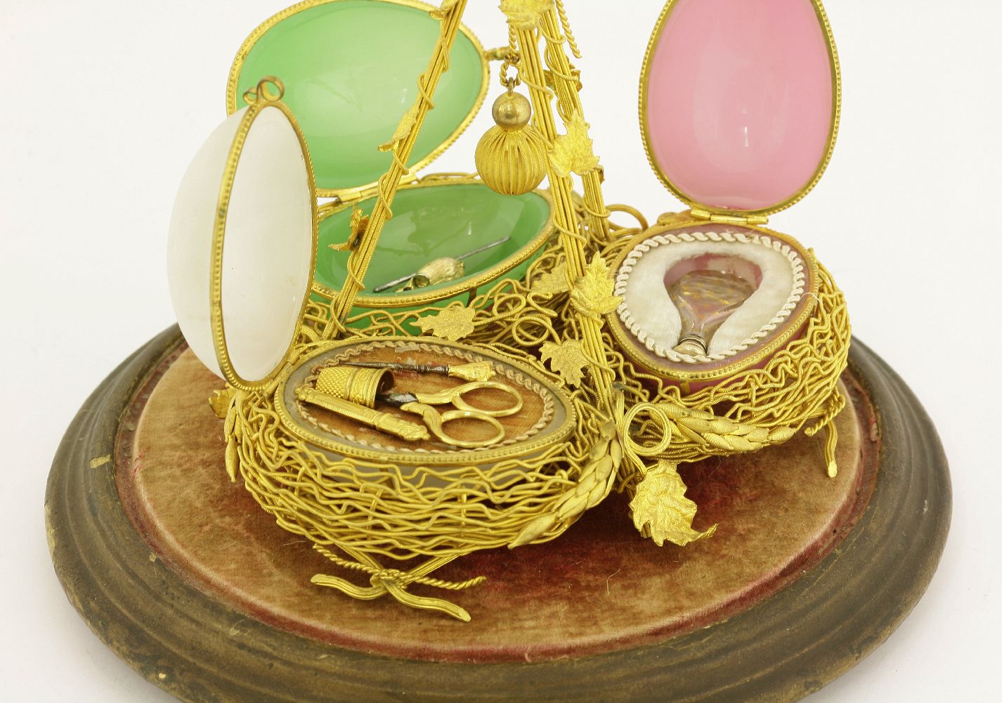 A Regency Palais Royal étui,c.1820-1830, in the form of a trio of opaline pâte de riz glass eggs, in - Image 2 of 2