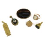 A collection of jewellery, to include a gold Egyptian hieroglyphic pendant, marked 18ct, a 9ct