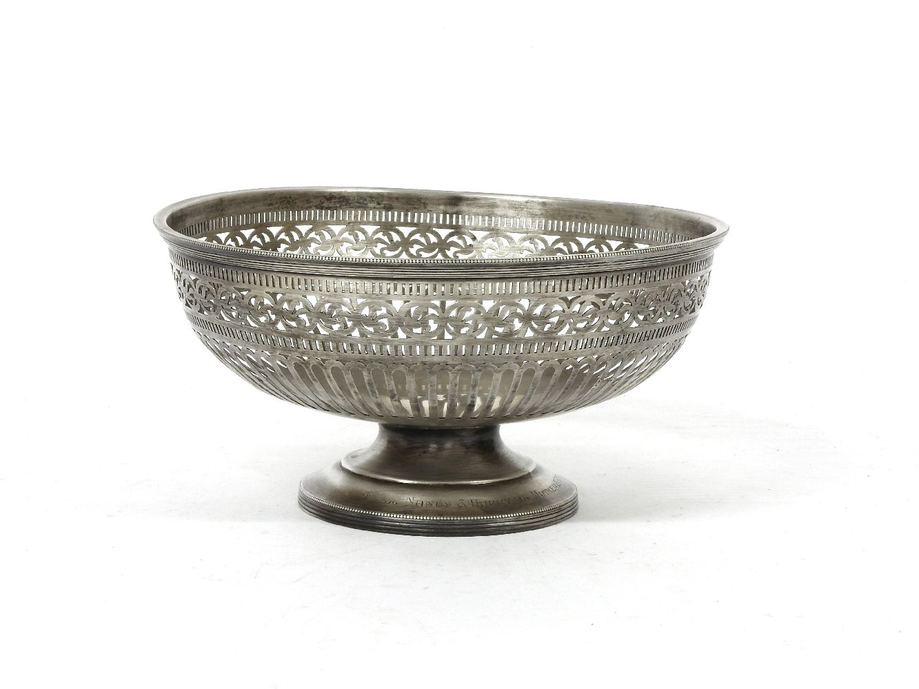 A Mappin & Webb silver fruit bowl, with pierced decoration on footed base