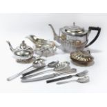 Various Kings pattern silver plated cutlery, and other silver plated wares